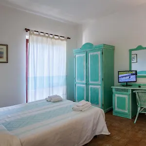 Sandalyon Hotel